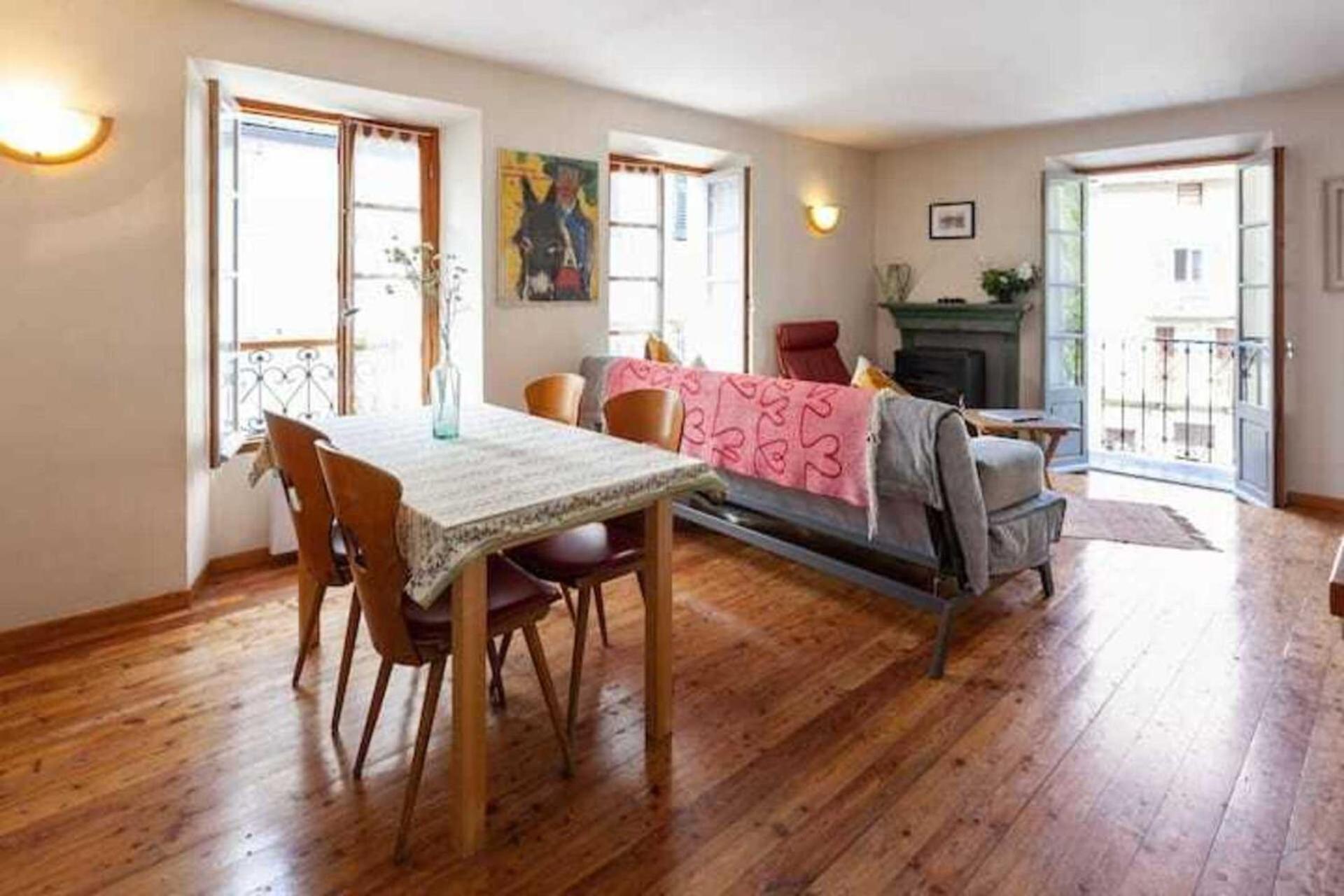 Sunny 1-Bed Apartment In Lovely Mountain Village La Brigue Esterno foto