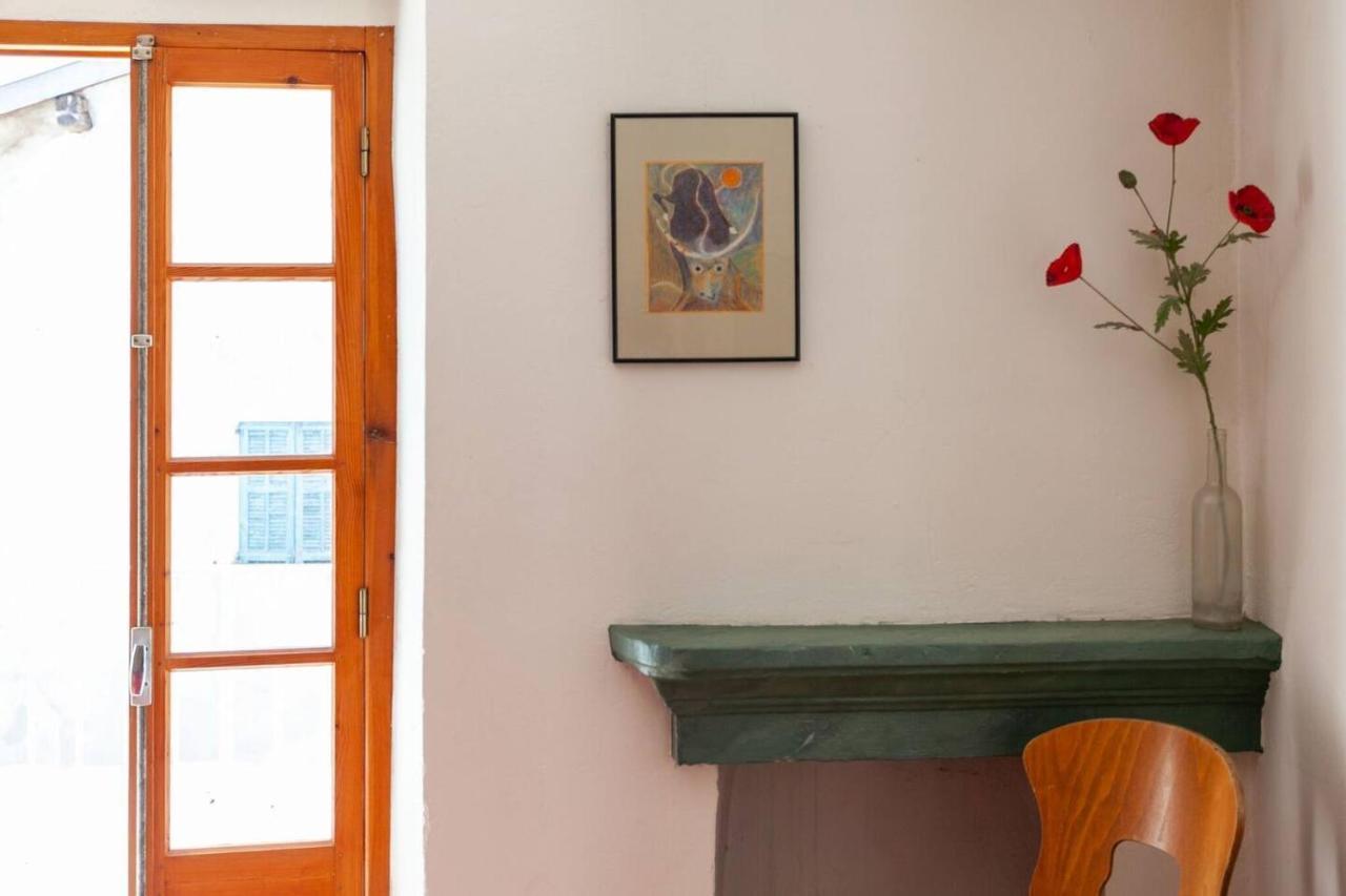 Sunny 1-Bed Apartment In Lovely Mountain Village La Brigue Esterno foto