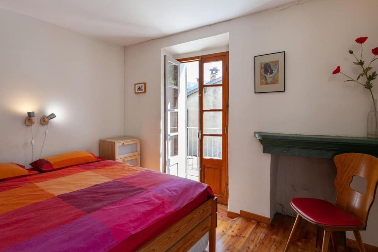 Sunny 1-Bed Apartment In Lovely Mountain Village La Brigue Esterno foto