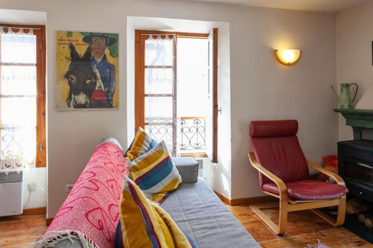 Sunny 1-Bed Apartment In Lovely Mountain Village La Brigue Esterno foto